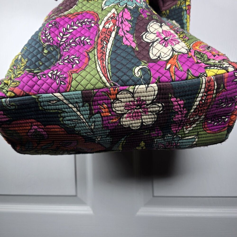 VERA BRADLEY Quilted Bag Vibrant Paisley Fall Leaves Pattern EUC Retired Pattern - Picture 7 of 7